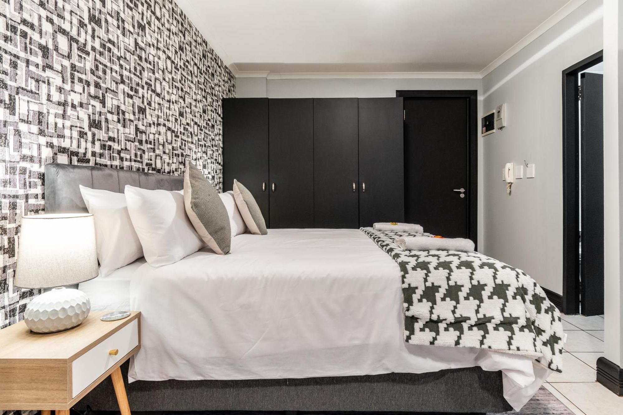Apartament The Square 135- Studio With Free Parking, Pool & Gym Access Kapsztad Zewnętrze zdjęcie