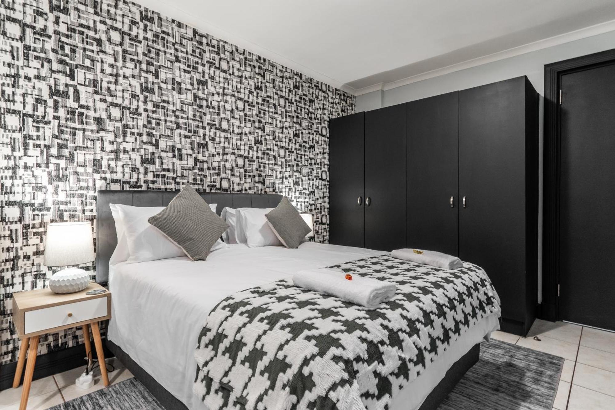 Apartament The Square 135- Studio With Free Parking, Pool & Gym Access Kapsztad Zewnętrze zdjęcie